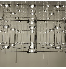 Кубічна люстра у формі паралелепіпеда 111х60х60 см