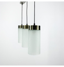 Мінімалістичний потрійний підвіс з матовими плафонами