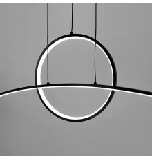 Видовжена геометрична люстра у чорному корпусі 120 см