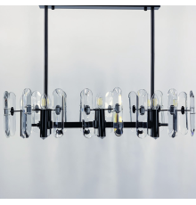 Люстра в чорному кольорі видовженого корпусу з видовженими камінчиками