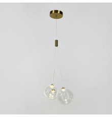 Світильник із 3-ма плафонами різних розмірів у латунному корпусі