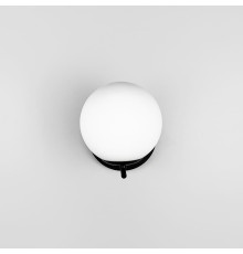 Бра у чорному корпусі з білим плафоном 15х24 см