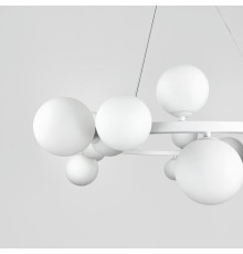 Кільцева біла люстра з 18 білими плафонами Ø 95 см