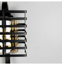 Металеве бра в стилі Лофт у чорному корпусі 30х16 см з янтарним плафоном