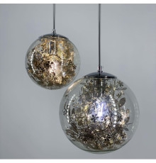 Підвісний світильник з прозорим плафоном кулею з флористичними мотивами