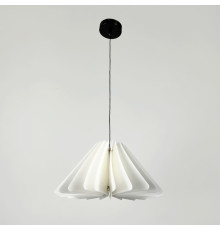 Люстра з квітковими мотивами Ø 38х20 см