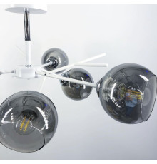 Світильник в білому корпусі на 6 ламп