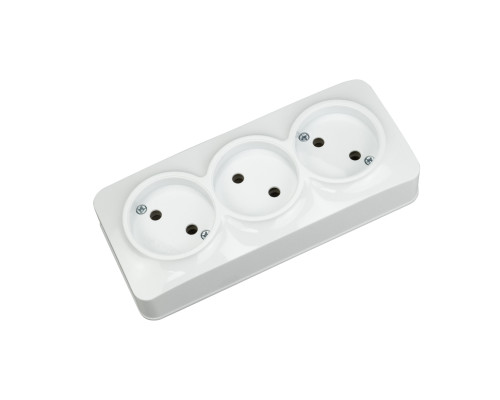 Розетка потрійна без заземлення біла POWER MAX-3